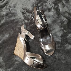 Brand New Simply Vera wedges. Size 10